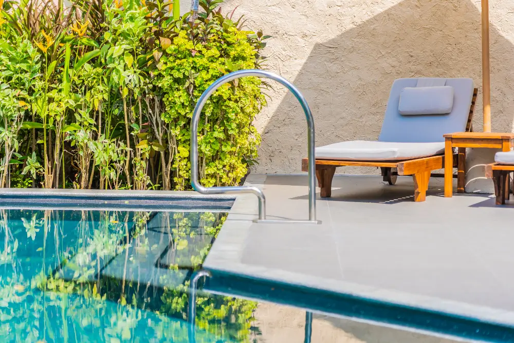 Swimming Pool Contractors